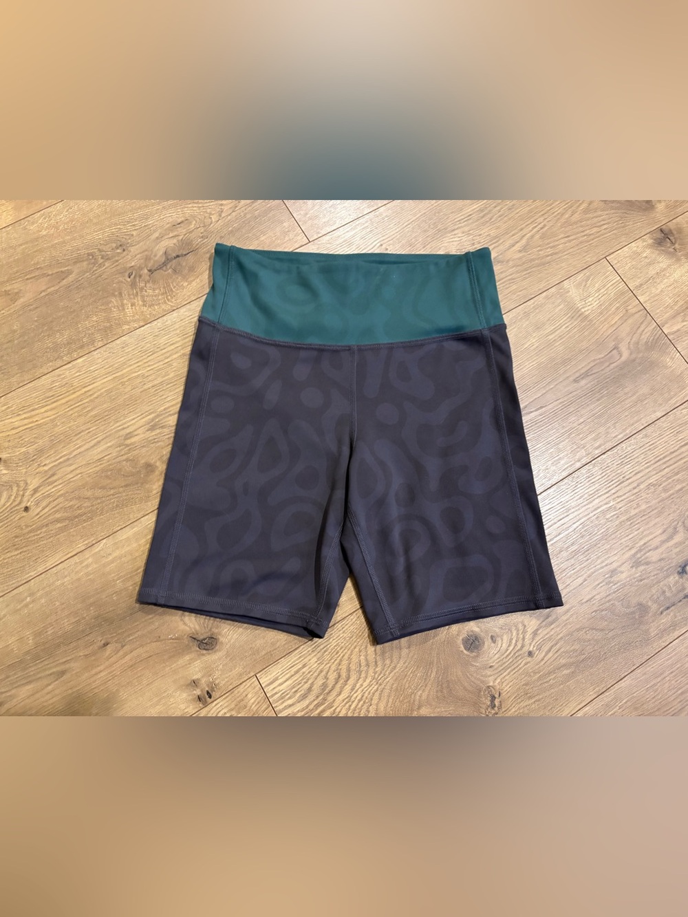 Parks Project Women's Green/Black Abstract Biker Activewear Shorts Stretch S